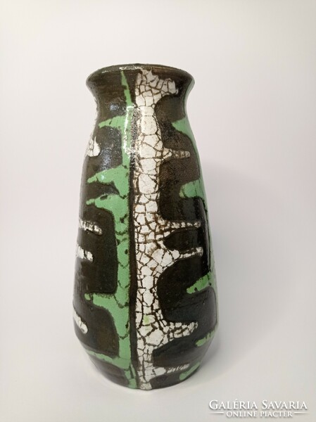 Gorka Lívia ritka vázája, kb 20-24 cm. Hibátlan.