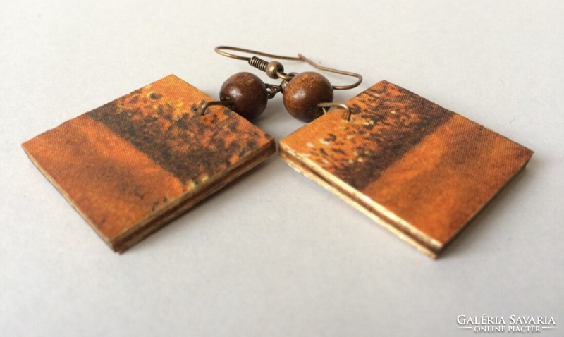 'Sandflower' handmade wooden earrings