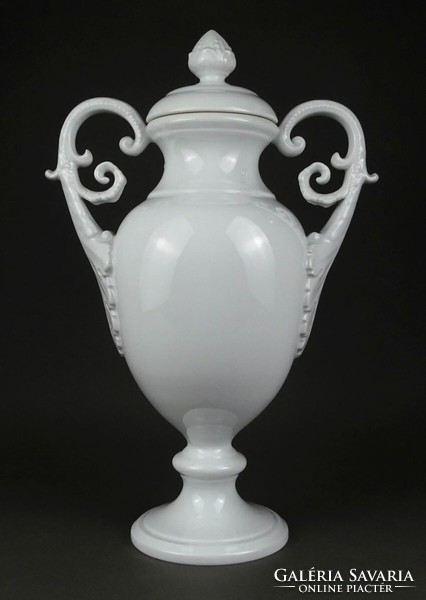 1M034 Nagyméretű hófehér Herendi porcelán urna 36 cm