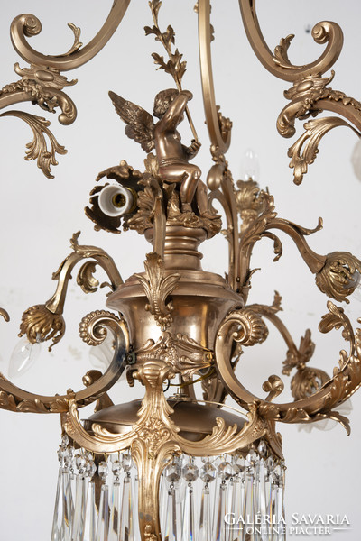 Aranyozott bronz csillár angyal figurával kristályfüggőkkel