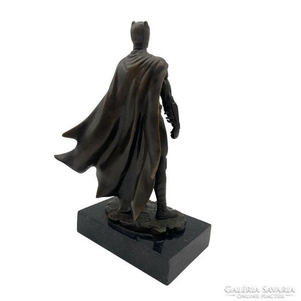 Batman bronz szobor DC Comics rajongóknak