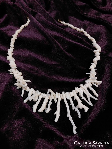 White real coral necklace