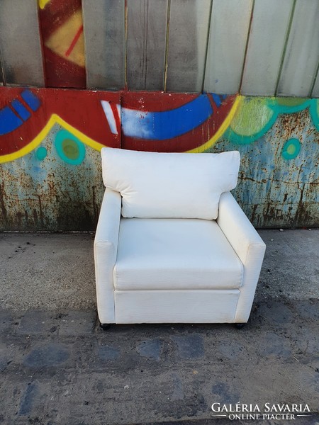 White armchair - ikea