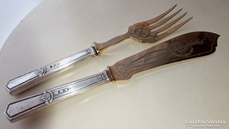 Silver handle fork and fork