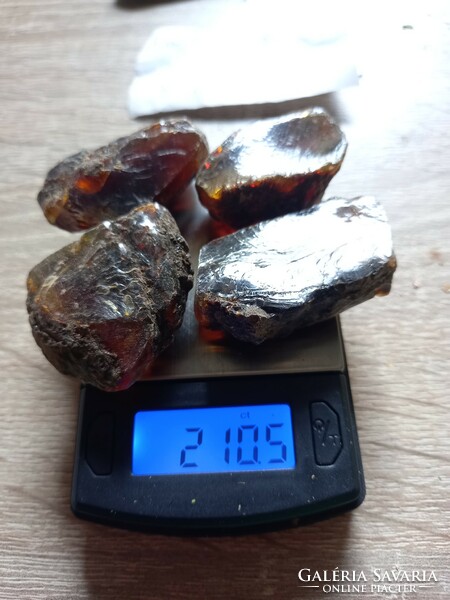 Blue amber from Indonesia 57 gr