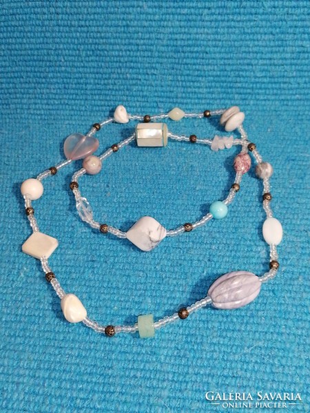 Necklace made of various pearls and minerals (171)