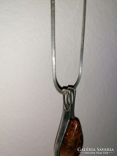 Silver pendant with amber and silver chain 925