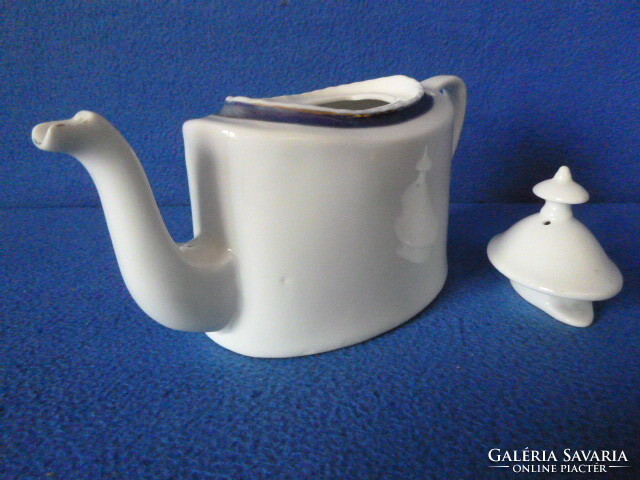 Coffee or tea spout.