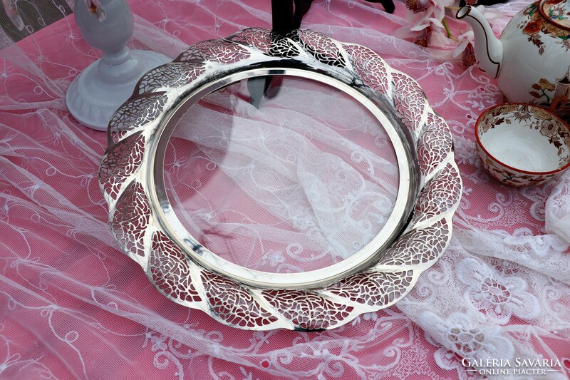Silver-plated tray with glass insert