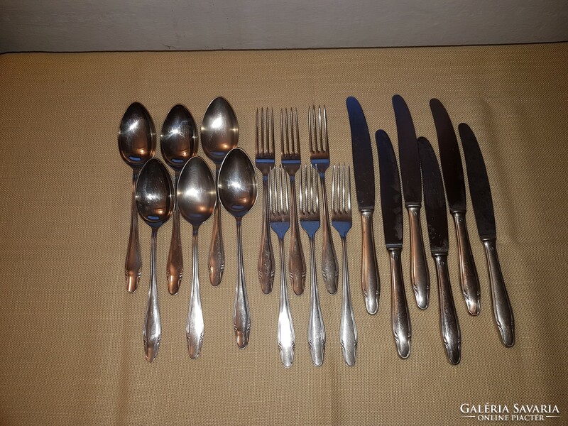 Set of 18 berndorf (art krupp) marked cutlery