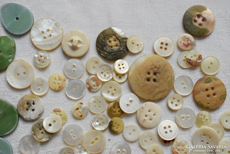 67 old shell buttons. 1 - 3.1 cm