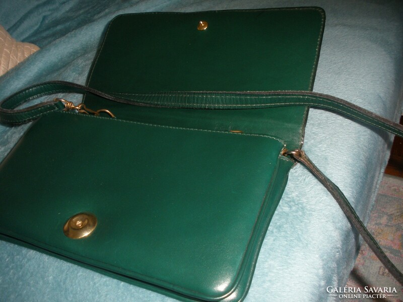Emerald green bag, retro