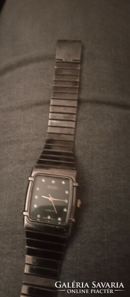 Vintage suizo women's watch in good condition