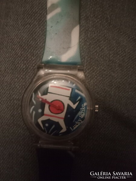 Rare retro lucky strike advertising watch