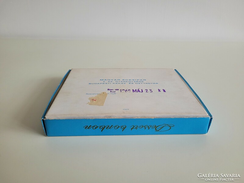 Old retro confectionery dessert bonbon rose box paper box 1968