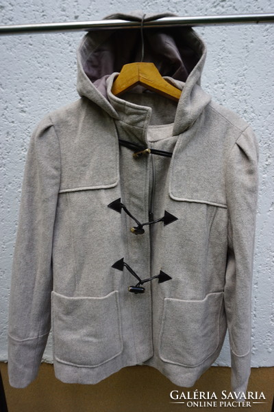 Women's transitional half-coat size 40 for sale.