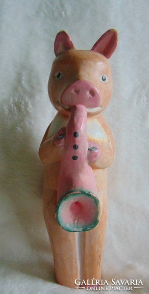 Old wooden pig band