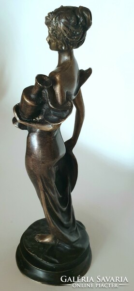 Szecesszós női szobor, patinázott bronz/spiáter