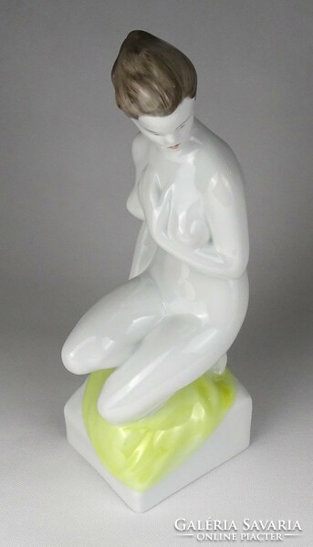 1L689 Hollóházi porcelán női akt szobor 29 cm