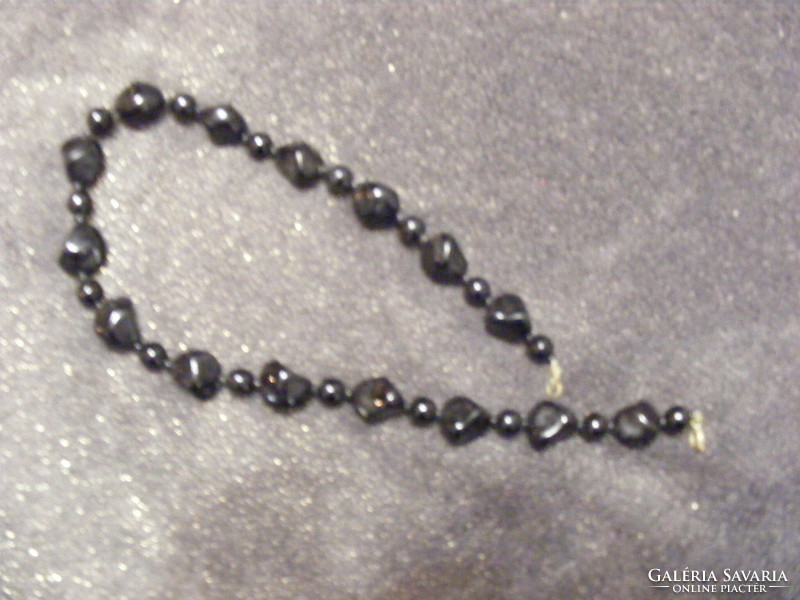 Old black necklace, string of pearls
