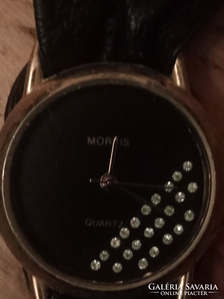 Special retro women's wristwatch with rhinestones