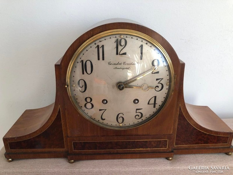 1918-as (sorozatszám alapján) Lenzkirch negyedütős asztali óra