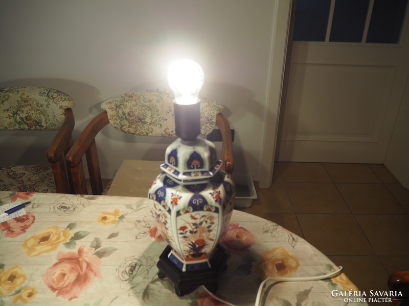 A table lamp with an Imari style porcelain body