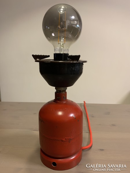 Gas bottle, camping bottle, lamp, table lamp