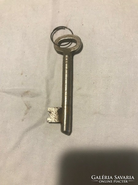 Old key. Length: 9.5 cm in case someone collects keys.
