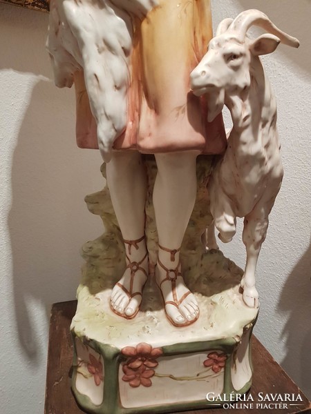 Hatalmas méretű ROYAL DUX porcelán szobor 1900 körül 71 cm