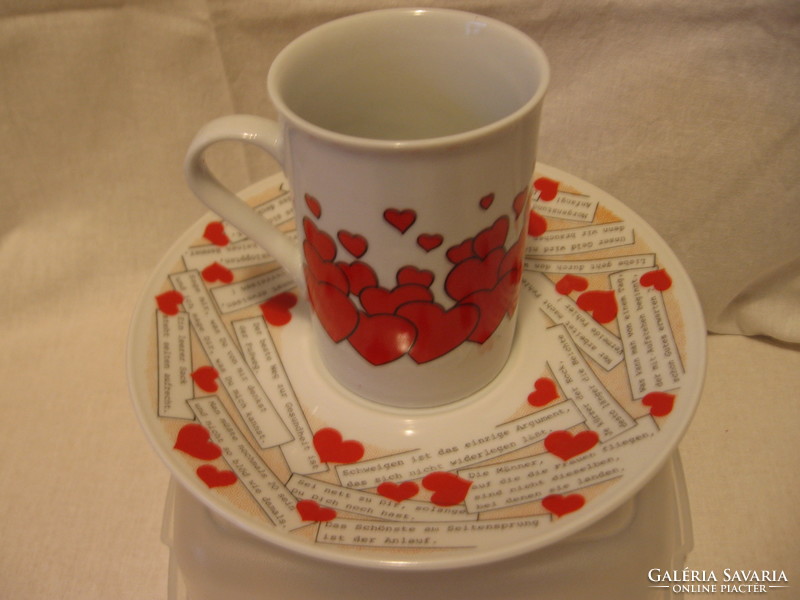 Sok-sok szívecskés csésze-tányér összeállítás Valentinra is