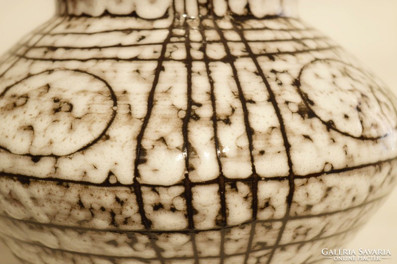 Ceramic UFO vase.