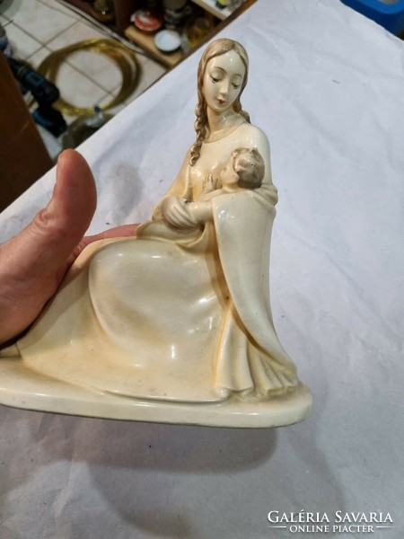 Hummel Szűz Mária figura