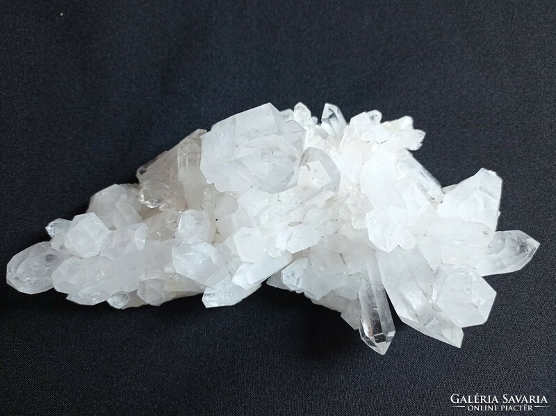 Hegyikristály mineral block 575 gr.