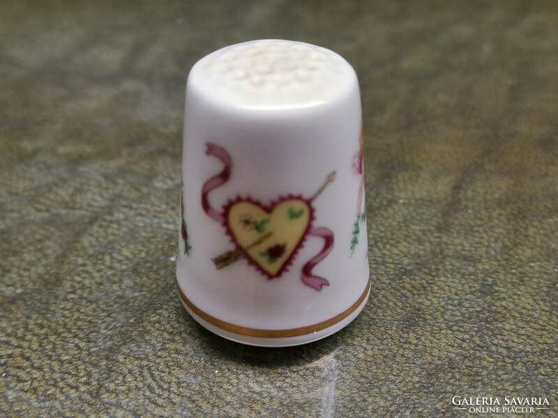 Royal Worcester fine bone angol jelzett porcelán gyűszű Cupido Ámor Valentin napi szépség