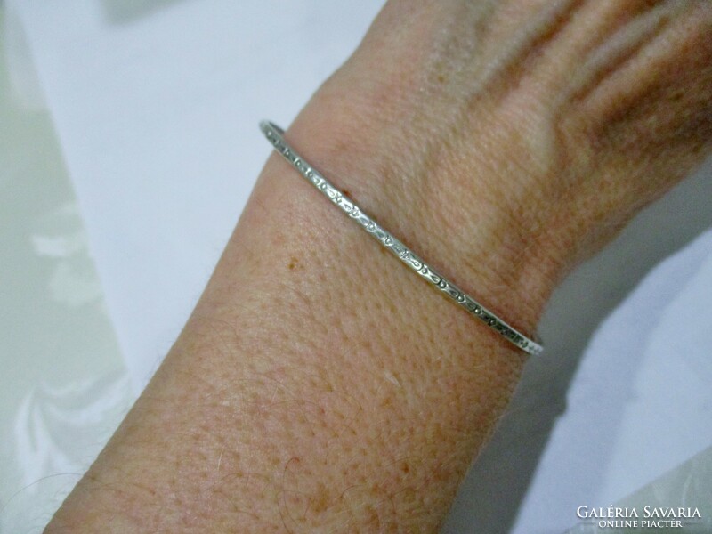 Special old engraved narrow silver bracelet