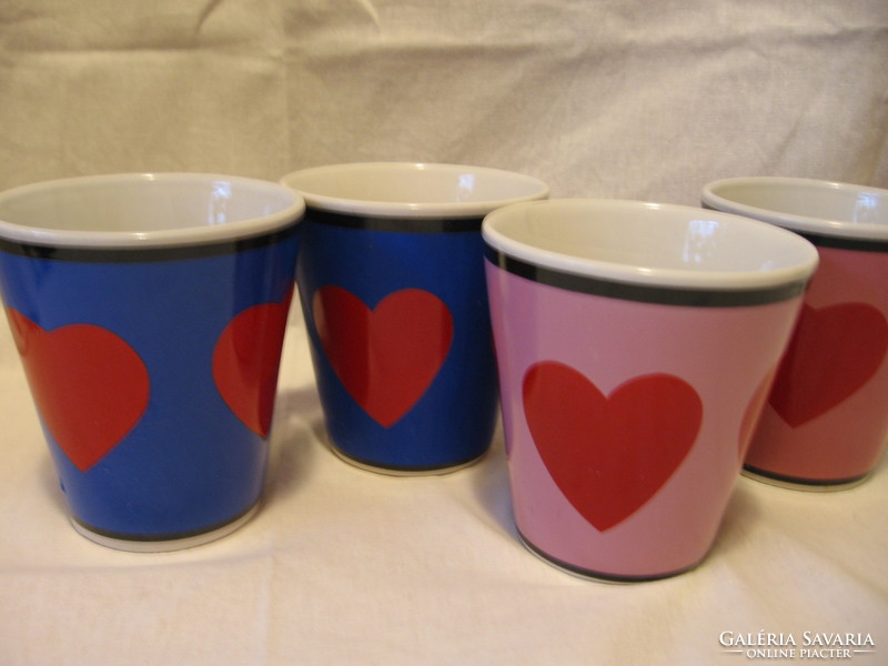 Set of 4 retro seneca design heart shaped ceramic mugs also for Valentine's Day