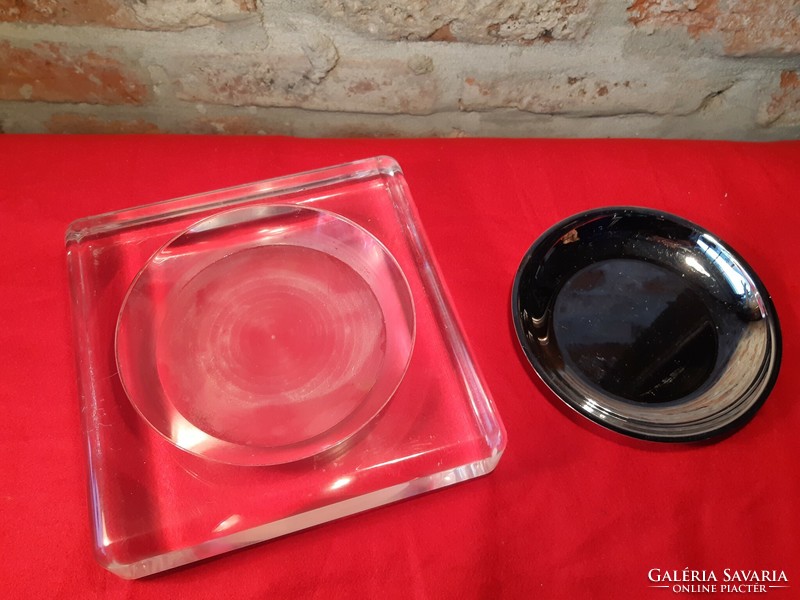Plexiglass ashtray