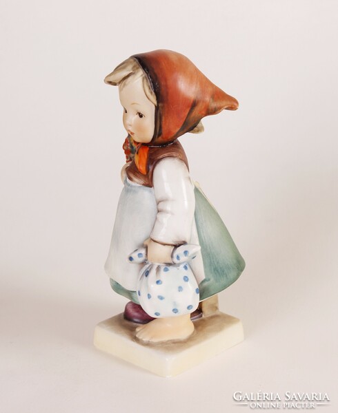 Fáradt vándor (Weary wanderer) - 14,5 cm-es Hummel / Goebel porcelán figura