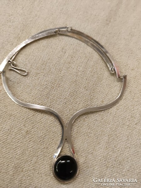 Izraeli ezüst nyaklánc -nyakék onix kővel