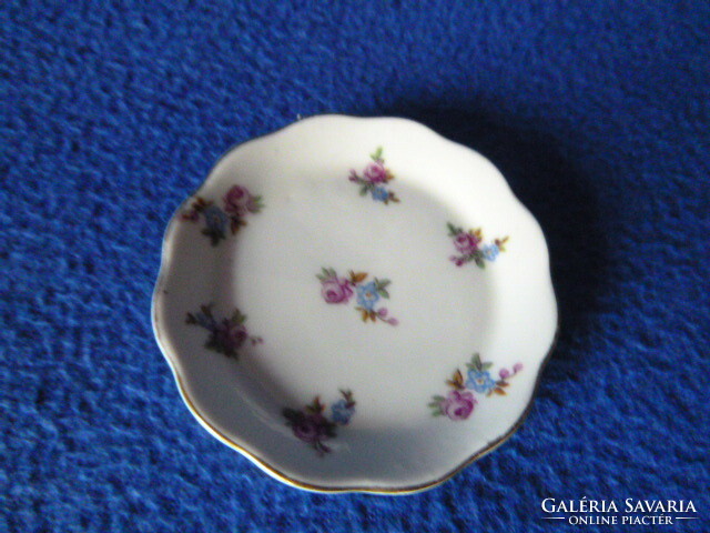 Aquincum porcelain bowl, ring holder