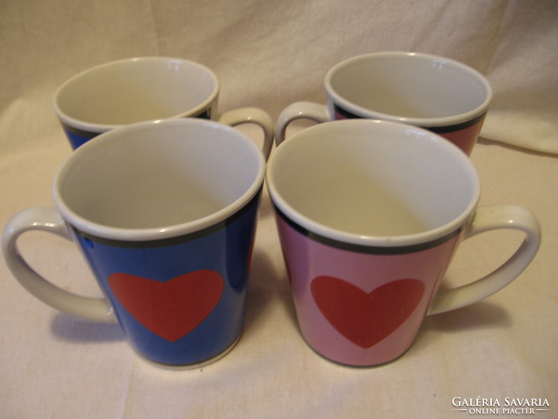 Set of 4 retro seneca design heart shaped ceramic mugs also for Valentine's Day