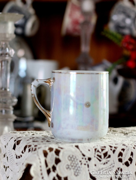 Very nice porcelain mug with hinged scene, Altwien style