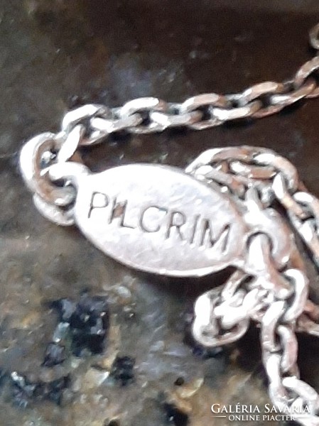 Special desing pilcrim, fire enamel pendant, with silver-plated chain!