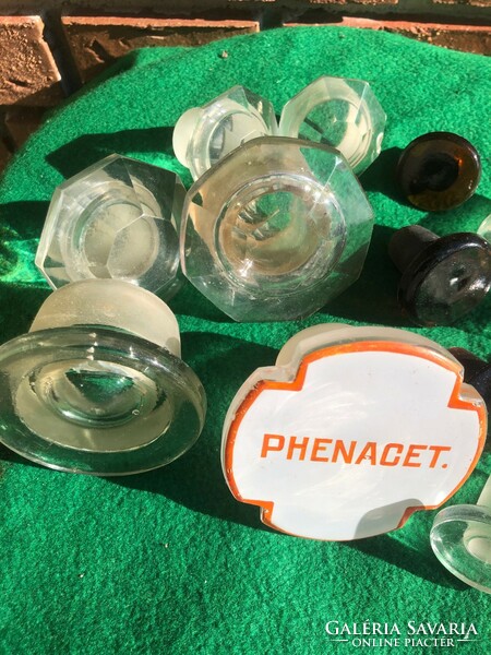 Pharmacy glass stoppers 13 pcs.