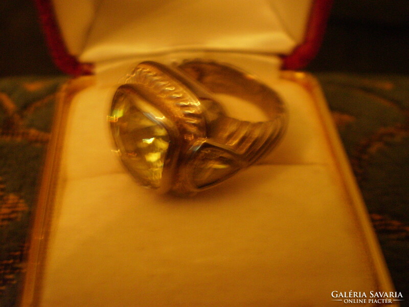 Old stony silver ring