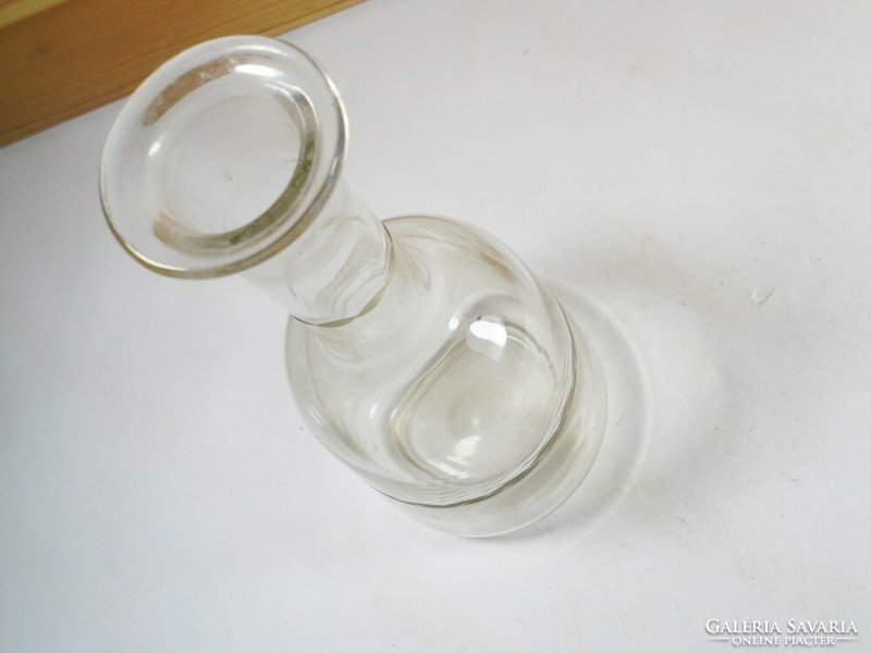 Régi retro üveg csiszolt mintás röviditalos kancsó palack kiöntő