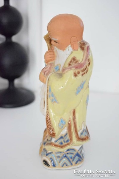 The Three Wise Men are Chinese porcelain figurines