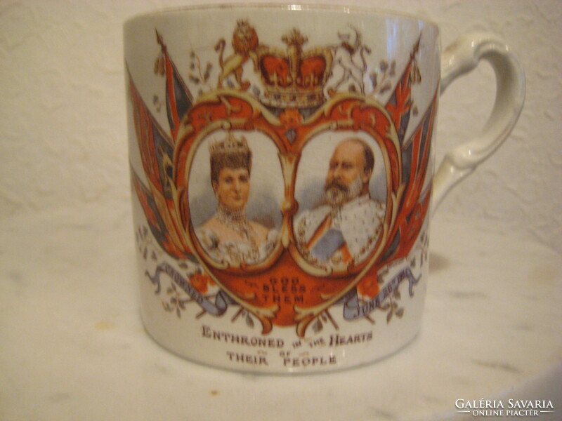 English royal couple memorial cup, old, vii. Coronation of Edward and his wife Alexandra in 1902. .