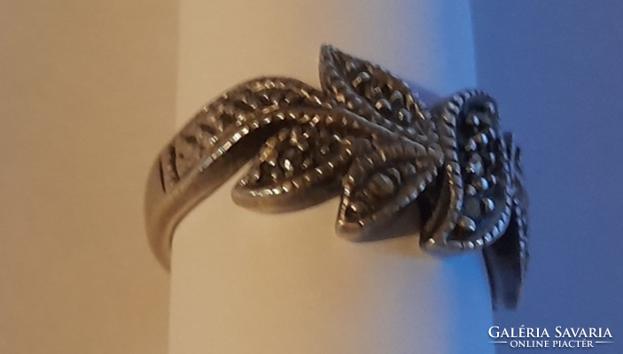 Silver marcasite ring